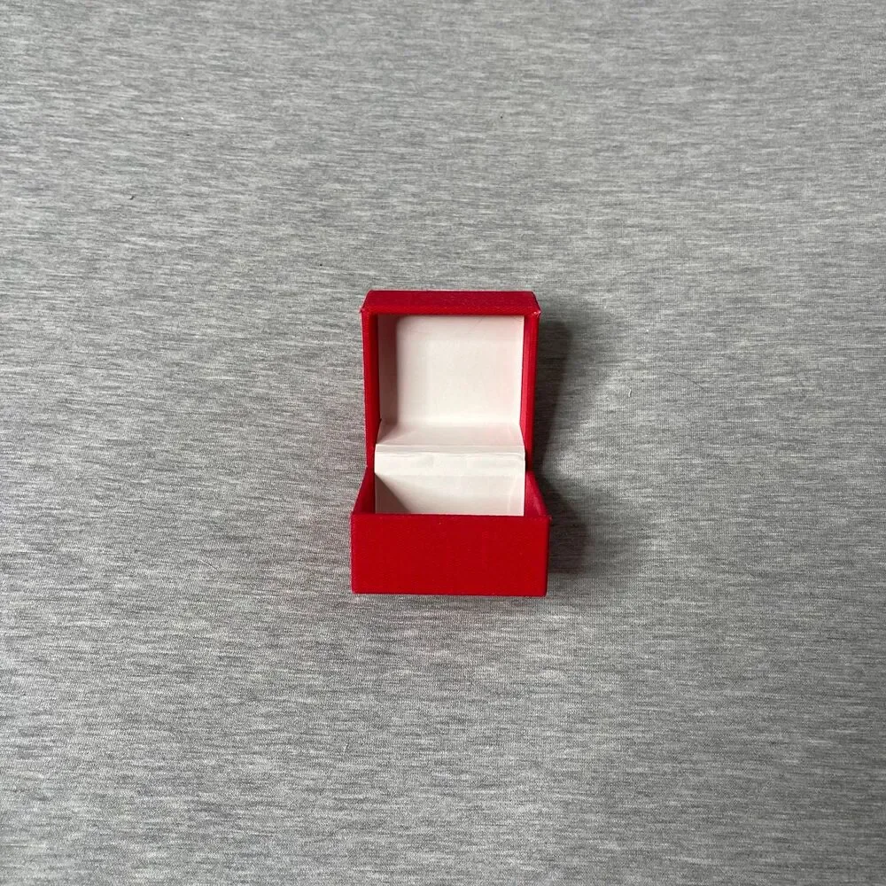 Rachel Ashwell 2.5” x 2.5” Vintage Ring Jewelry Gift Box